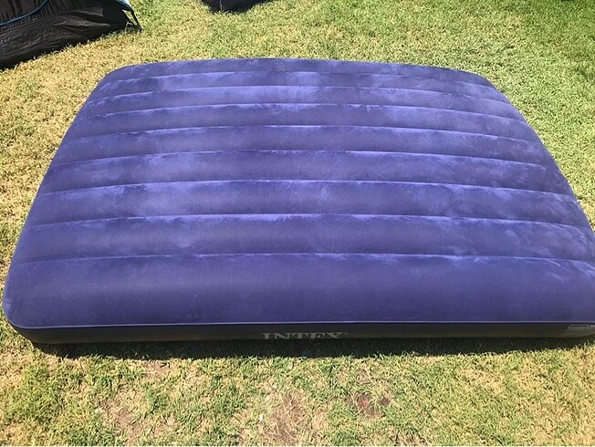  Beden INTEX çift kişilik Şişme yatak ( 150x200)
