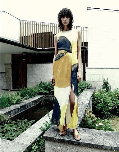 Cut out detaylı elbise
