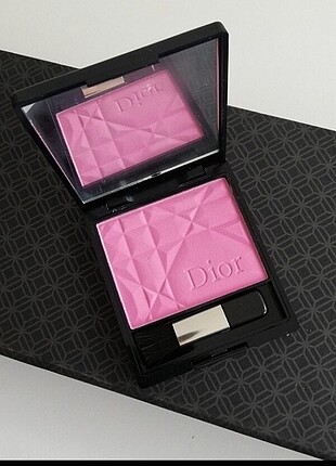 Dior allık