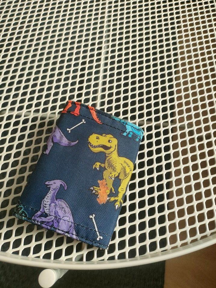 Çocuklar için Cüzdan - Dinozor Desenli - Görsel 5