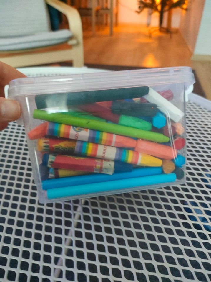 Renkli Pastel Boya Seti ve Saklama Kutusu - Görsel 2