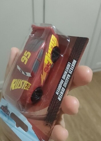 Disney Pixar cars serisi
