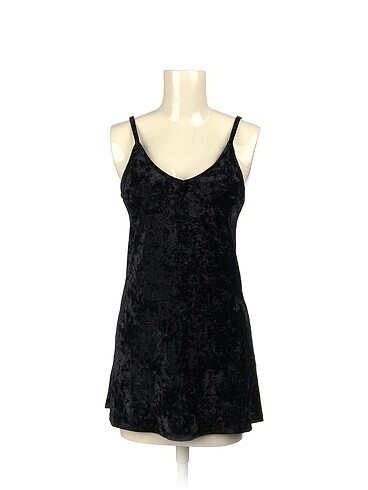 PreLoved Kısa Elbise %70 İndirimli.