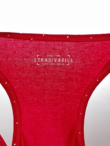 s Beden pembe Renk Stradivarius T-shirt %70 İndirimli.