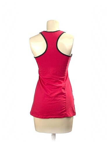 s Beden Adidas T-shirt %70 İndirimli.
