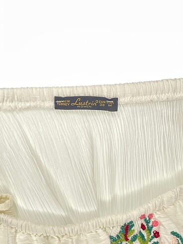 m Beden beyaz Renk PreLoved Bluz %70 İndirimli.