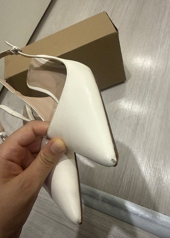 37 Beden ten rengi Renk Mango topuklu ayakkabı