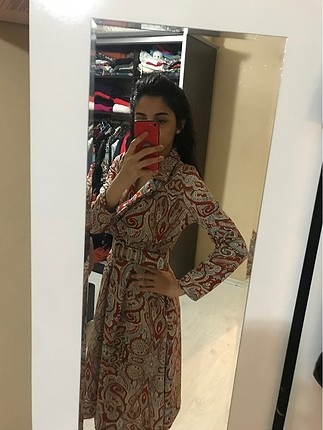 Kemerli elbise