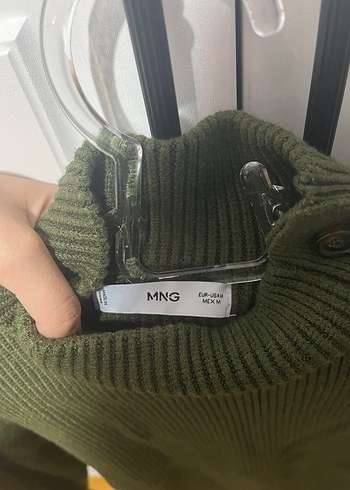 m Beden haki Renk Düğmeli Balıkçı Yaka Haki Triko Mango Kazak