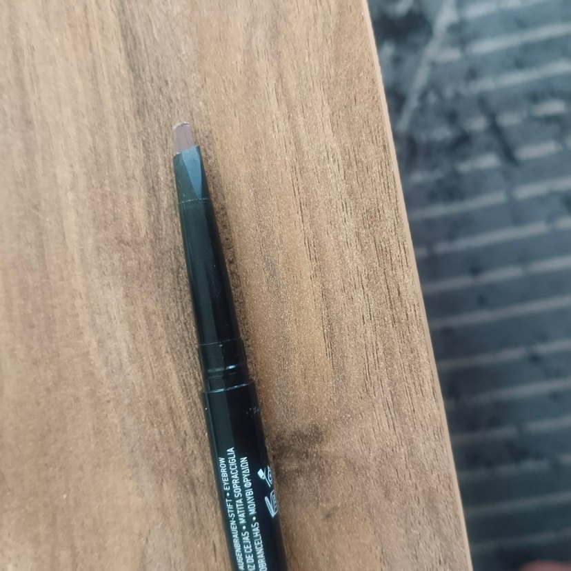 nyx kas kalemi ve deborah allık ikisi. - Görsel 4