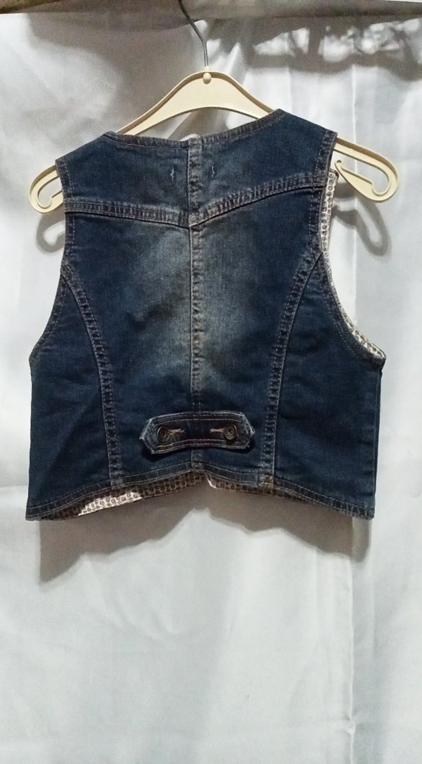 Kısa Kesim Düğmeli çocuk Kot Yelek - Görsel 4