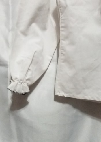 Kız Çocuk Beyaz Fırfırlı Gömlek - Görsel 3