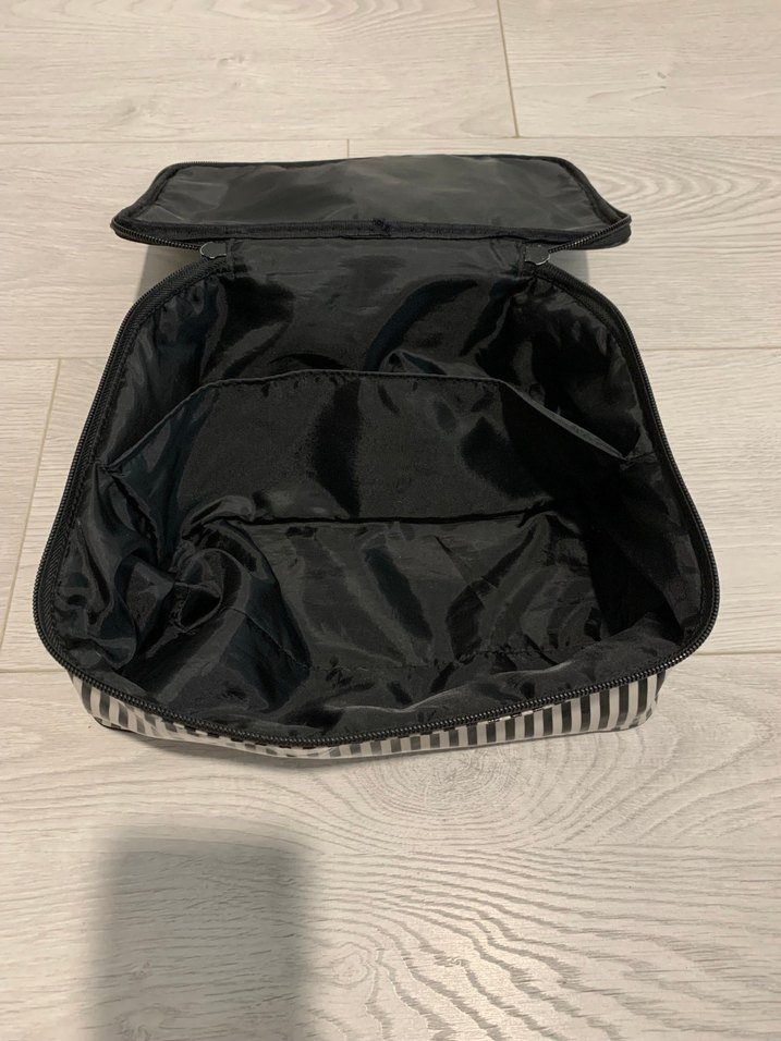 M&S Çizgili Kompakt Organizer Çanta — görsel 8/19