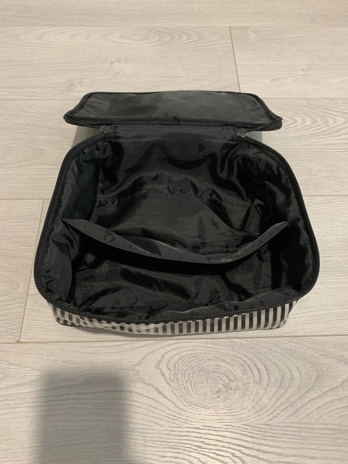 M&S Çizgili Kompakt Organizer Çanta — görsel 5/19
