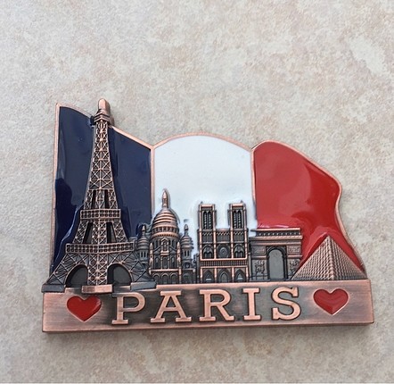 Paris Magnet