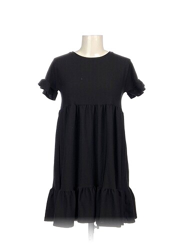 PreLoved Kısa Elbise %70 İndirimli.
