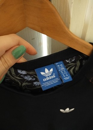 xs Beden Adidas Sweatshirt
