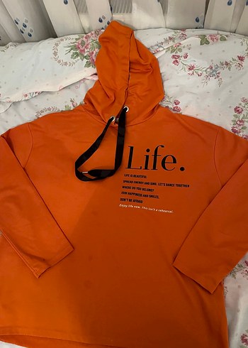 Renkli Baskılı Kapüşonlu Turuncu Sweatshirt