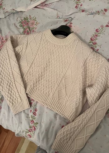 Hm örgülü crop kazak