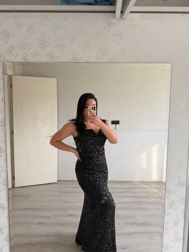 Parlak Siyah V Yaka Pulpalet Uzun Abiye Elbise - Görsel 2