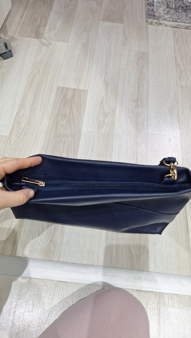 Lacivert Deri Fermuarlı Kadın Portföy Çanta - Görsel 4