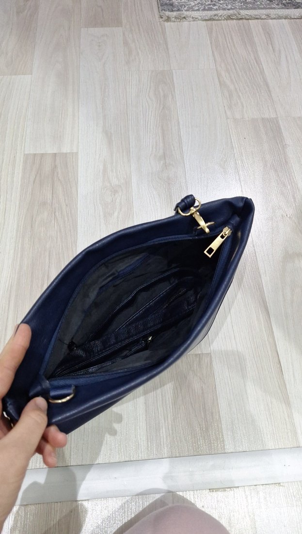 Lacivert Deri Fermuarlı Kadın Portföy Çanta - Görsel 5