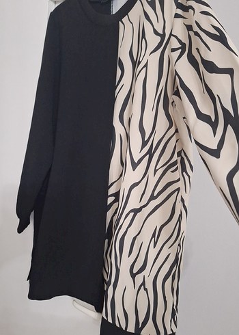 Zebra Desenli Siyah Kadın Tunik - Görsel 3