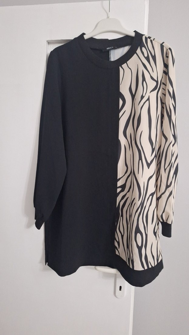 Zebra Desenli Siyah Kadın Tunik - Görsel 4