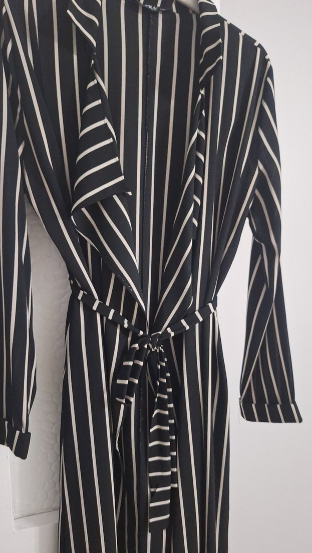 Siyah Beyaz Çizgili Uzun Kadın Elbise - Görsel 3
