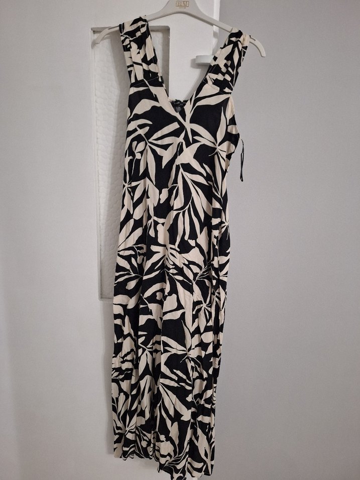 V Yaka Desenli Uzun Askılı Elbise - Görsel 2