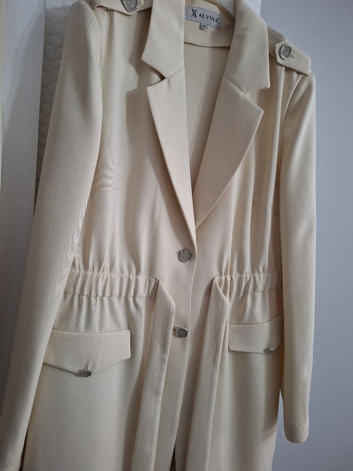 Bej Kadın Kemerli Uzun Ceket Takım - Görsel 4