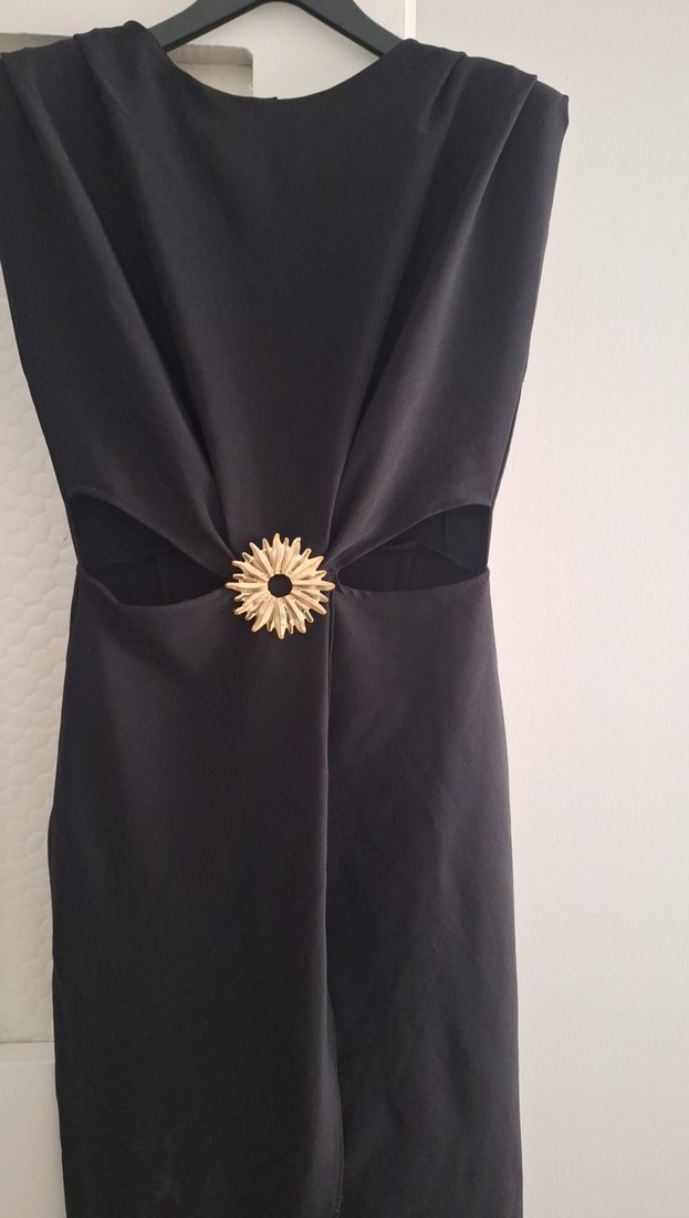 Siyah İnce Askılı Uzun Elbise - Görsel 3