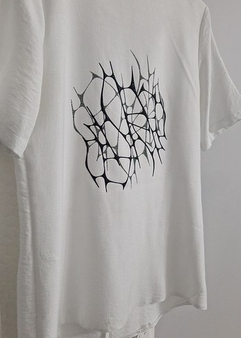 Beyaz Baskılı Kısa Kollu Kadın Tişört - Görsel 2