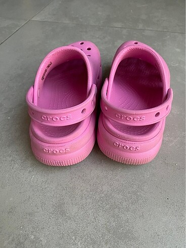 31 Beden Crocs kız çocuk pembe
