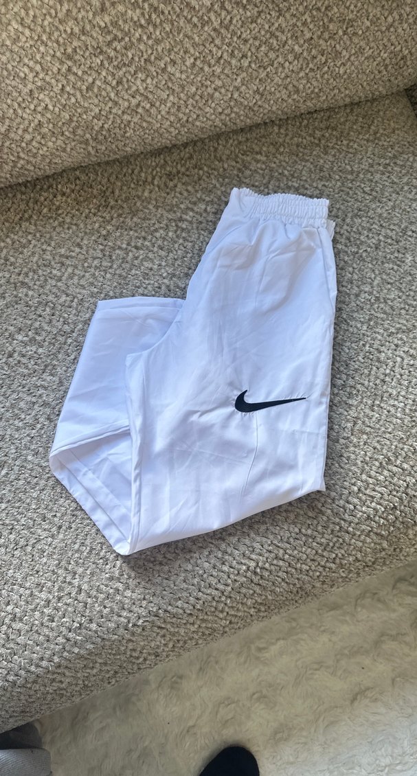 Nike Erkek Beyaz Rahat Kesim Eşofman - Görsel 2