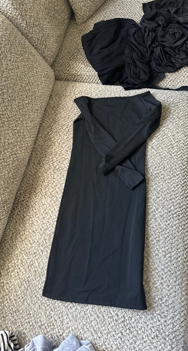 Uzun Kollu Siyah Drapeli Kadın Elbise - Görsel 3