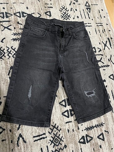 LC Waikiki 9/10 yaş jean şort