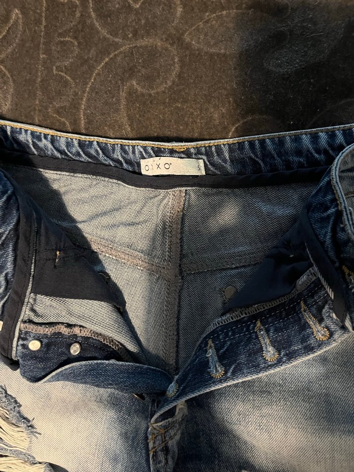 Oxxo Düğmeli Yırtık Mini Kot Şort - Görsel 2