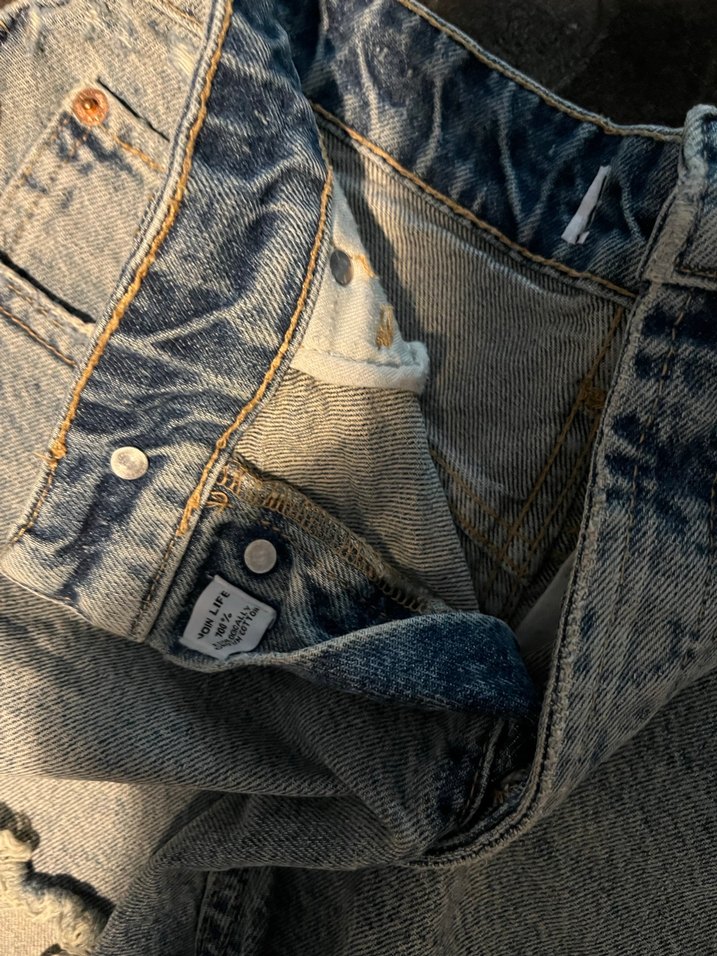 Bershka Düğmeli Gri Mavi Kadın Mini Kot Şort - Görsel 3