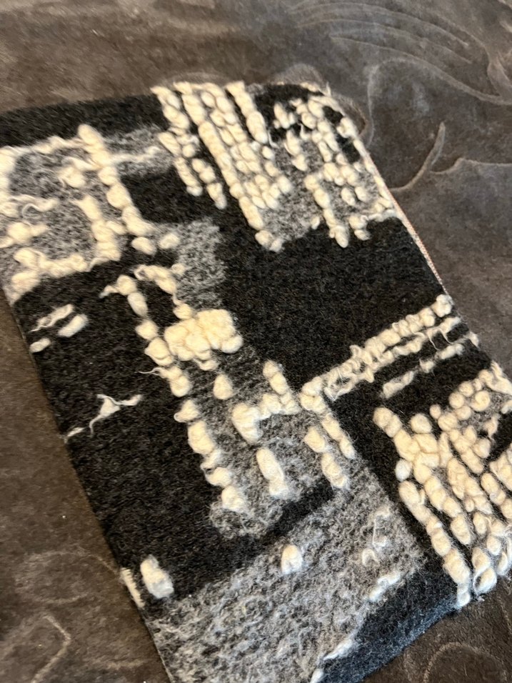 Gri Desenli portföy çanta - Görsel 2