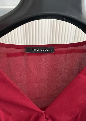 Bordo Düğmeli V Yaka Uzun Kollu Kadın Bluz - Görsel 2