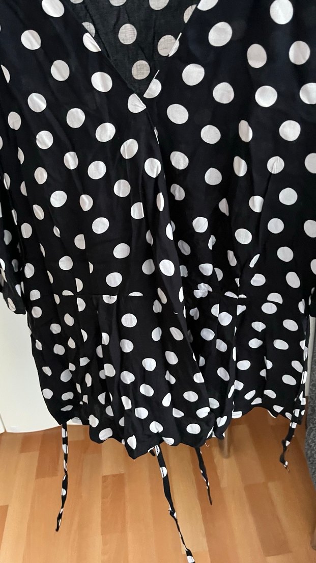 Puantiye Desenli Siyah Kadın Bluz - Görsel 4