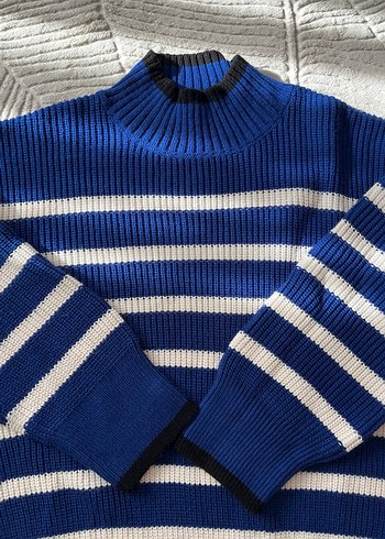 Mavi Çizgili Boğazlı Kadın Kazak - Görsel 2