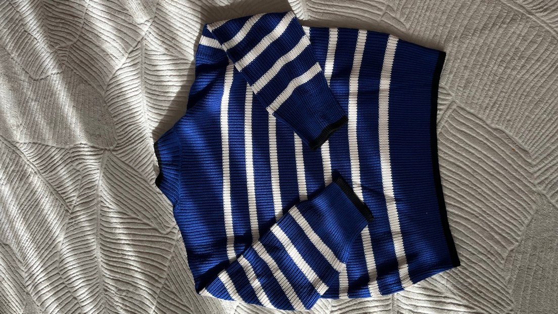 Mavi Çizgili Boğazlı Kadın Kazak - Görsel 4