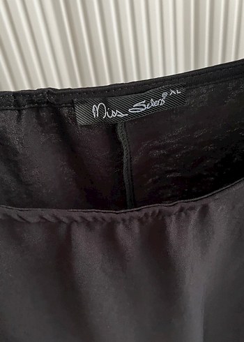 Düğmeli Siyah Uzun Kollu Kadın Bluz - Görsel 2