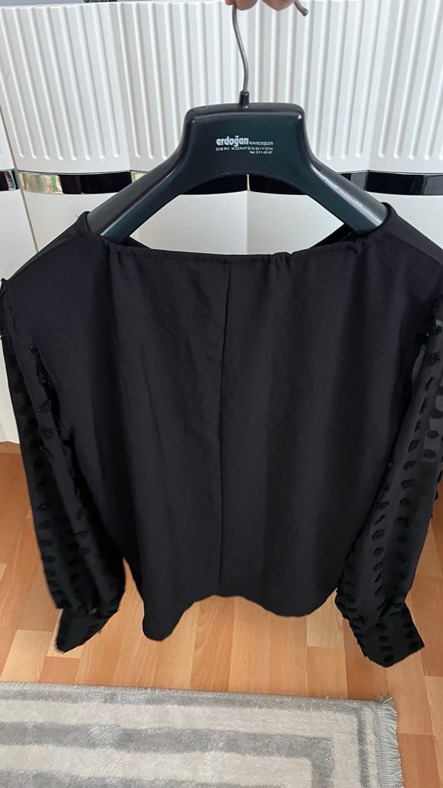 Düğmeli Siyah Uzun Kollu Kadın Bluz - Görsel 4