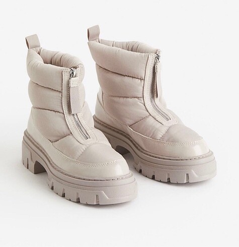 H&M H&M bot