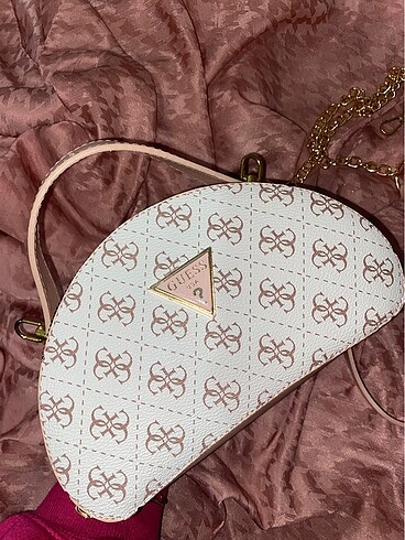 guess çanta