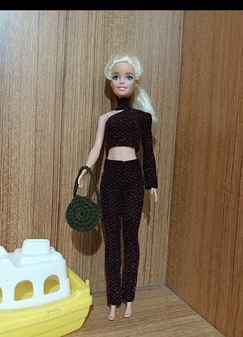 Barbie takım 