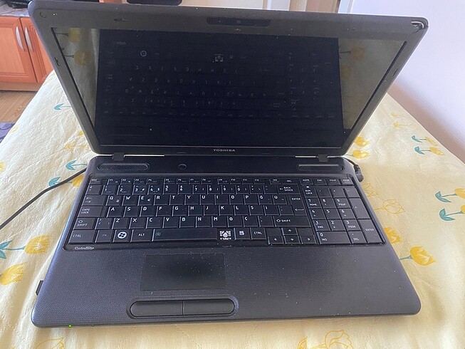 TOSHIBA LAPTOP